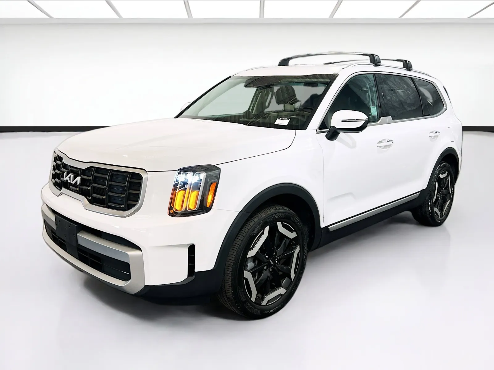 White 2024 Kia Telluride S for sale in Chandler, AZ