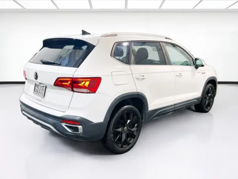 More photos of 2022 Volkswagen Taos SE at STG Auto Group of Chandler, AZ