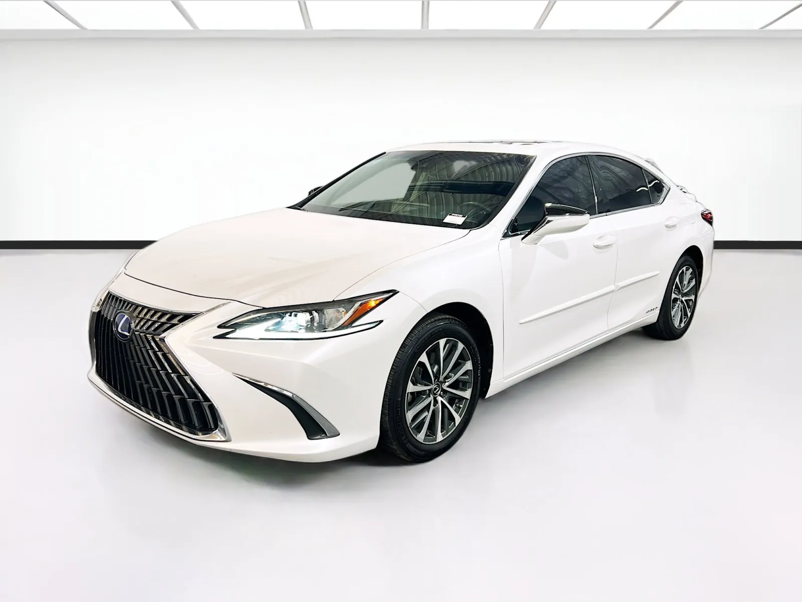 White 2022 Lexus ES 300h for sale in Chandler, AZ
