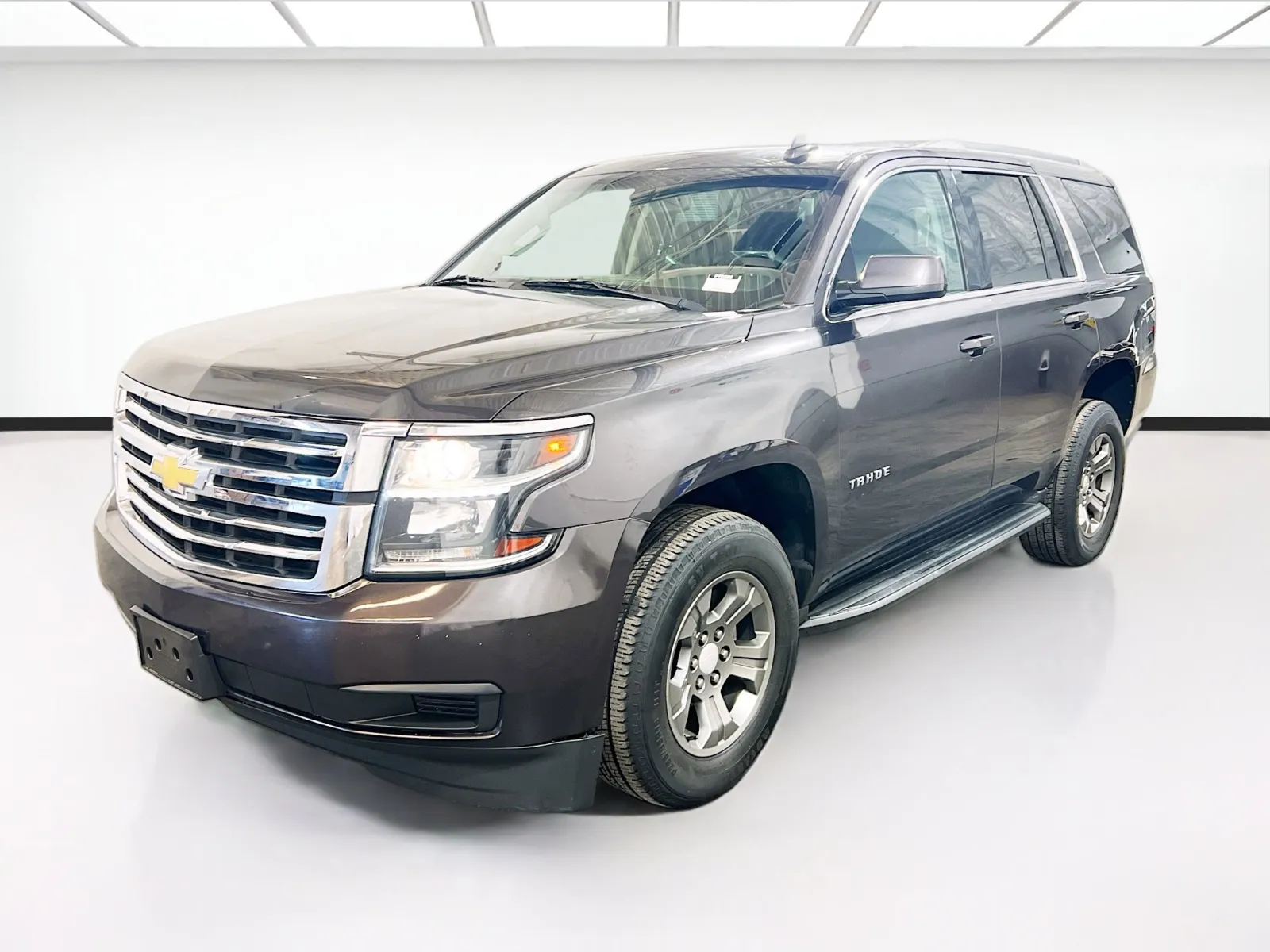 Gray 2018 Chevrolet Tahoe LS for sale in Chandler, AZ