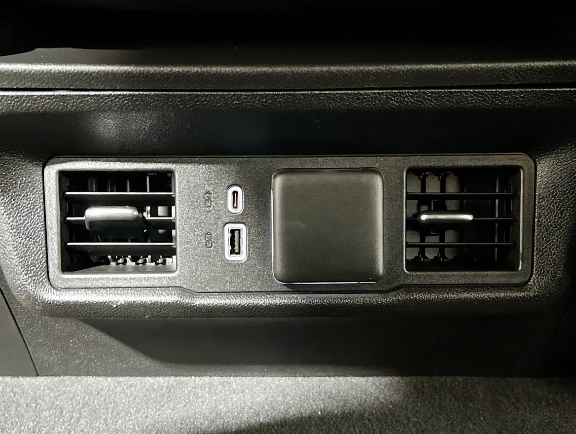 2022 GMC Sierra 1500 SLT - Photo 17