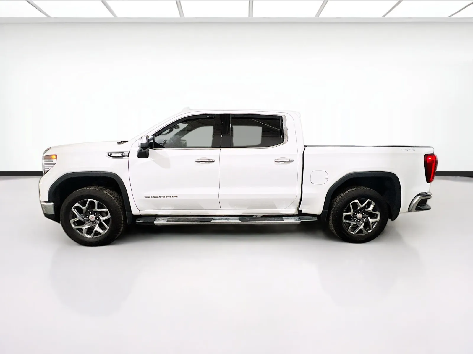 2022 GMC Sierra 1500 SLT - Photo 21