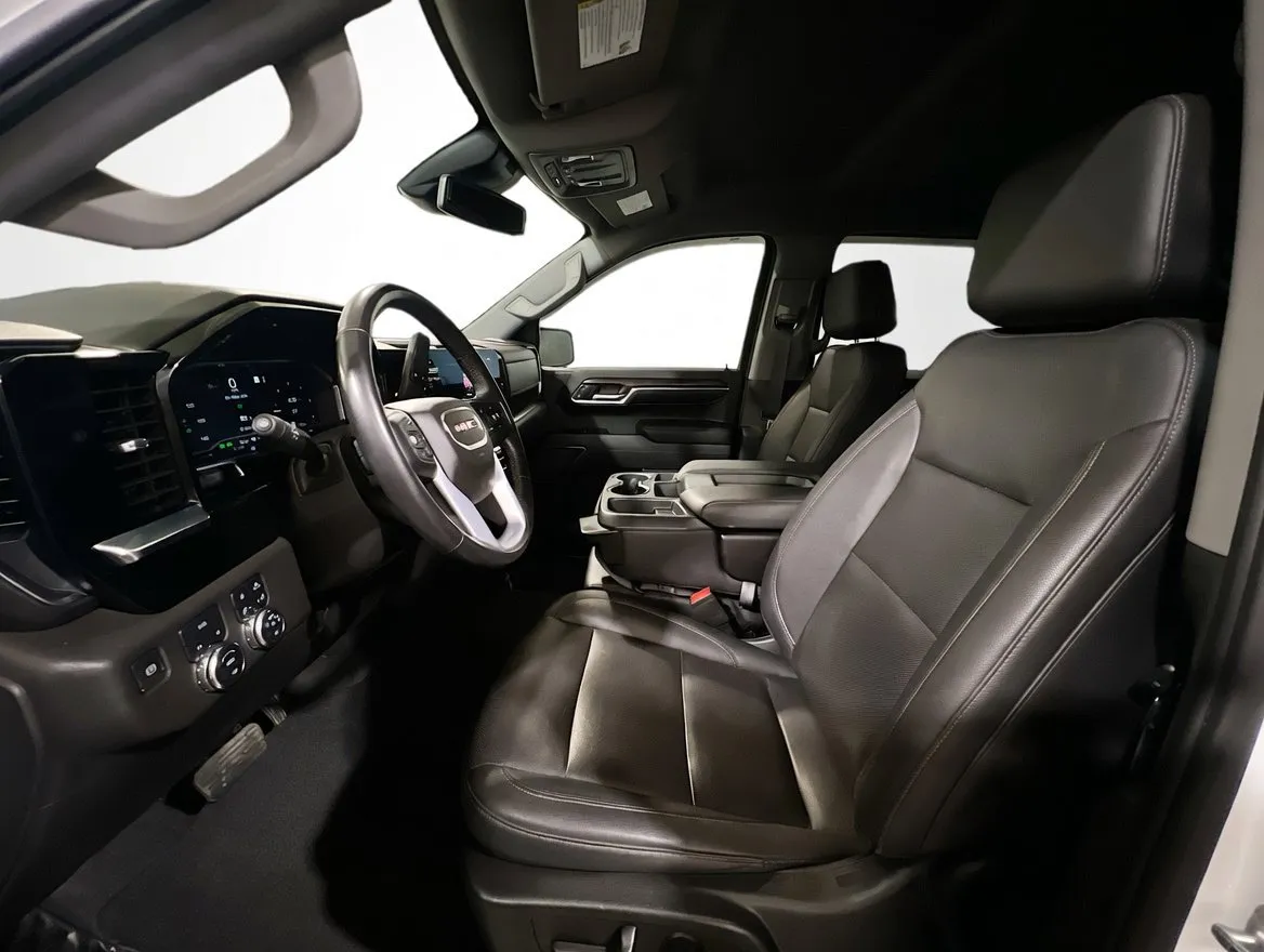 2022 GMC Sierra 1500 SLT - Photo 14