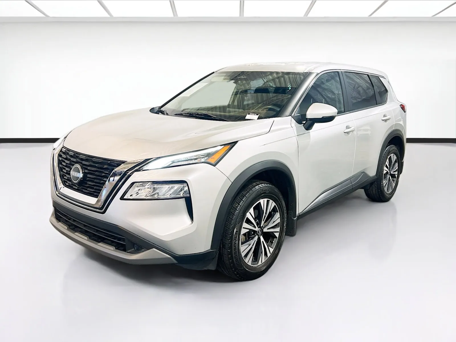 Silver 2023 Nissan Rogue SV for sale in Chandler, AZ