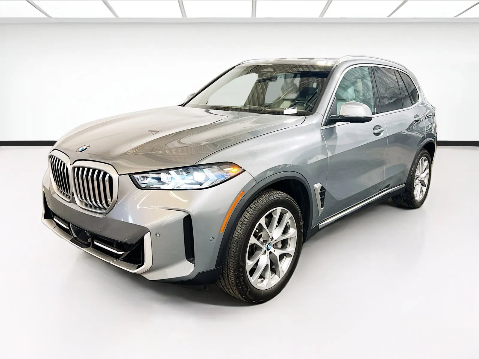 Gray 2024 BMW X5 sDrive40i for sale in Chandler, AZ
