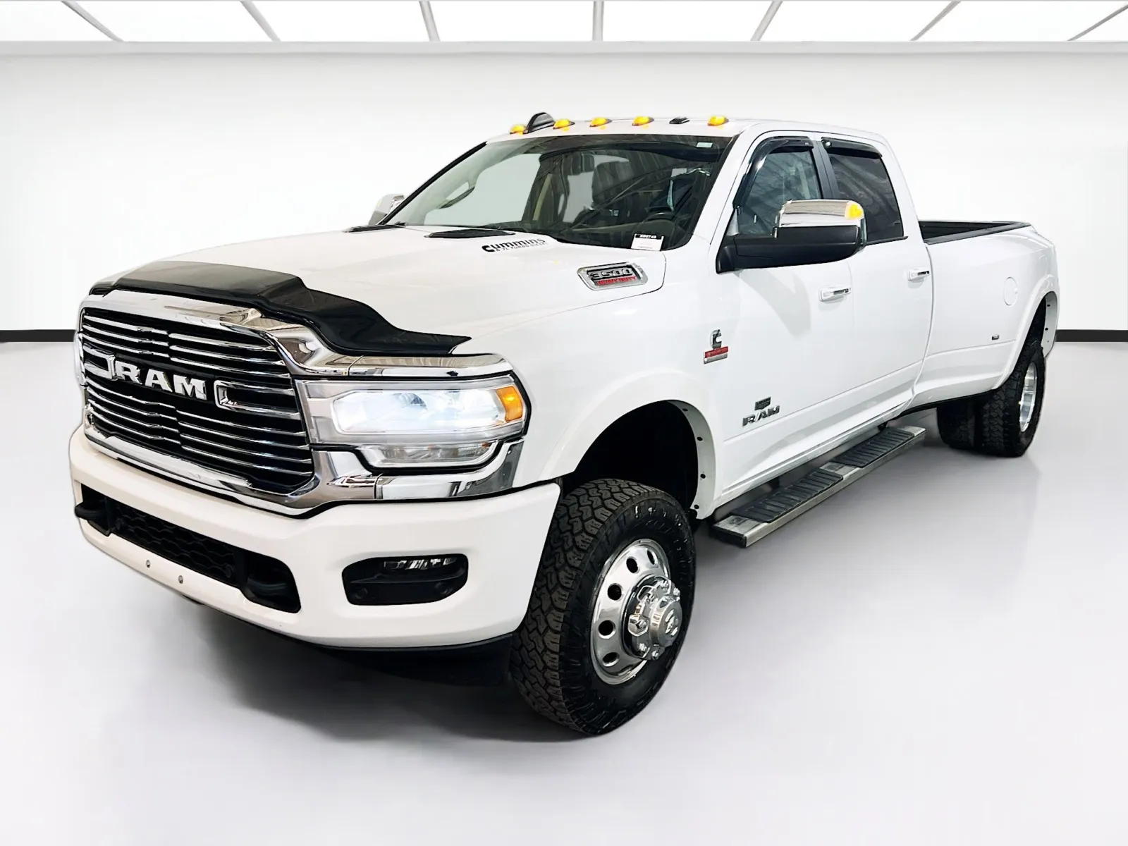 White 2022 Ram 3500 Laramie for sale in Chandler, AZ