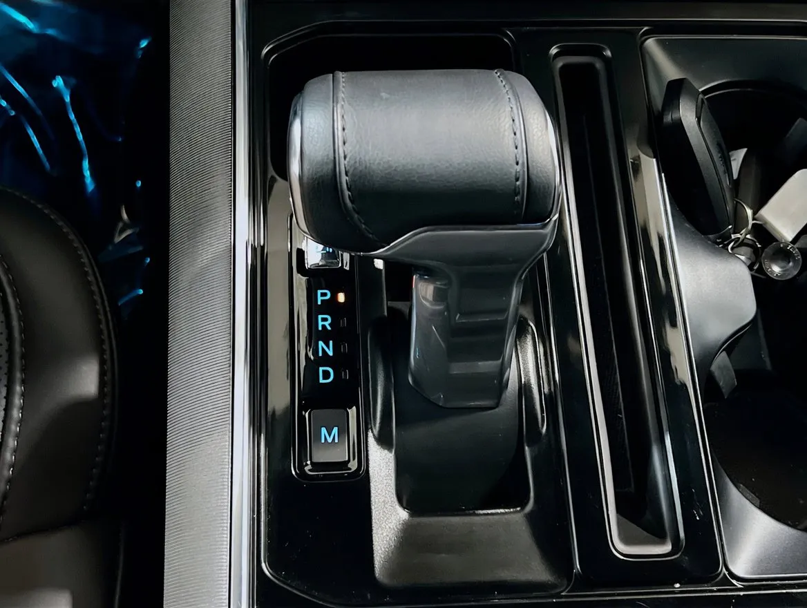 2025 Ford F-150 Platinum - Photo 13