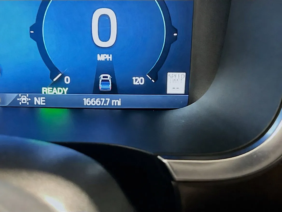 2025 Ford F-150 Platinum - Photo 8