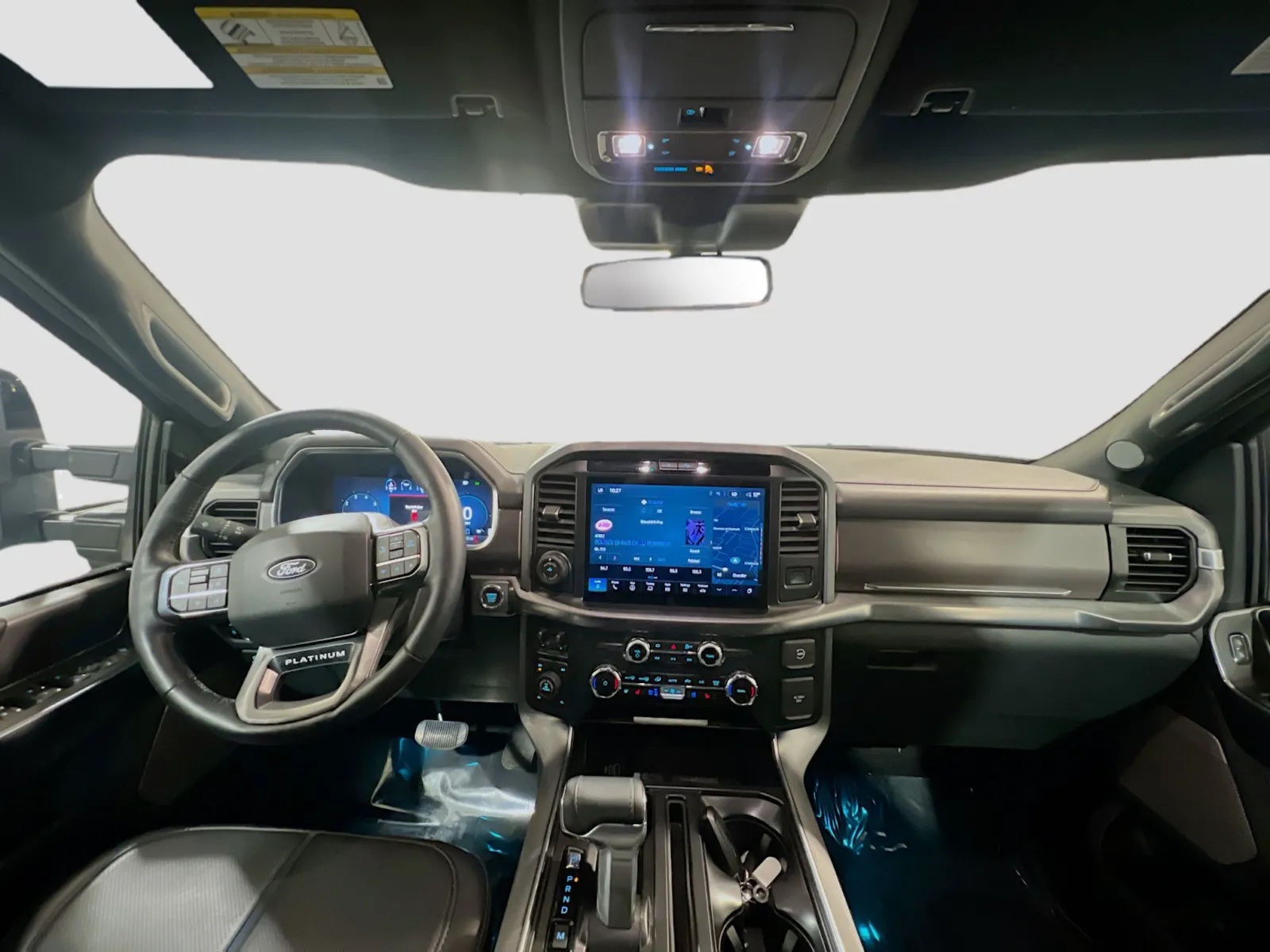 2025 Ford F-150 Platinum - Photo 17