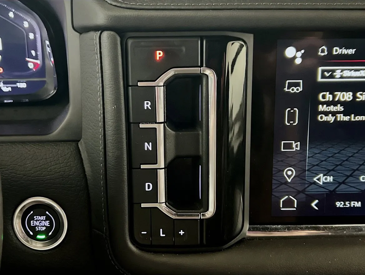 2024 GMC Yukon Denali - Photo 13