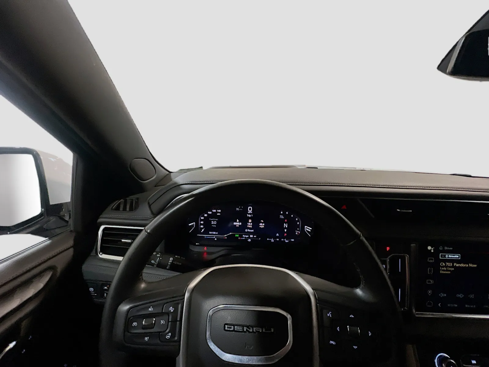 2024 GMC Yukon Denali - Photo 7