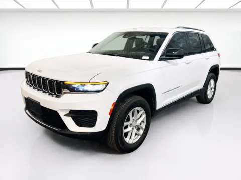 White 2025 Jeep Grand Cherokee Laredo X for sale in Chandler, AZ