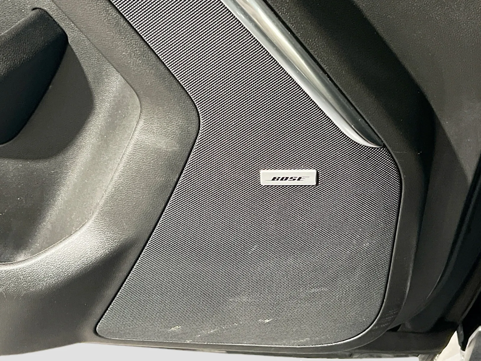 2024 GMC Yukon Denali - Photo 14