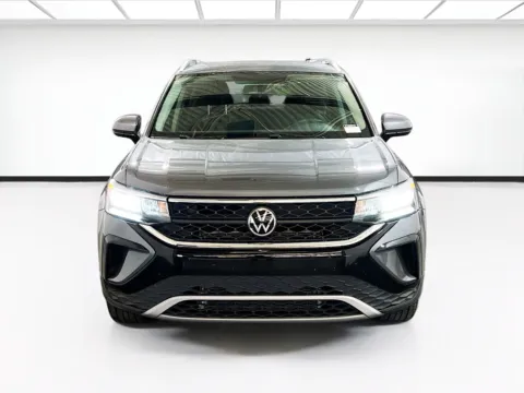 Photos of 2022 Volkswagen Taos SE for sale in Chandler, AZ at STG Auto Group of Chandler