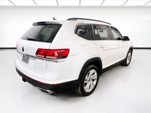 More photos of 2022 Volkswagen Atlas 3.6L V6 SE w/Technology at STG Auto Group of Chandler, AZ