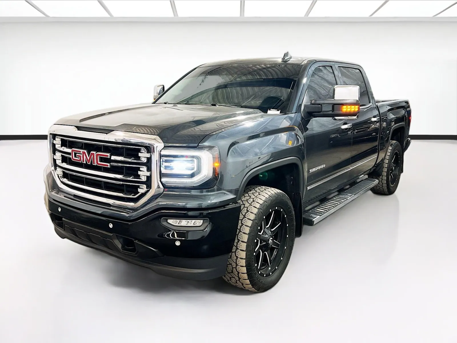 Gray 2018 GMC Sierra 1500 SLT for sale in Chandler, AZ