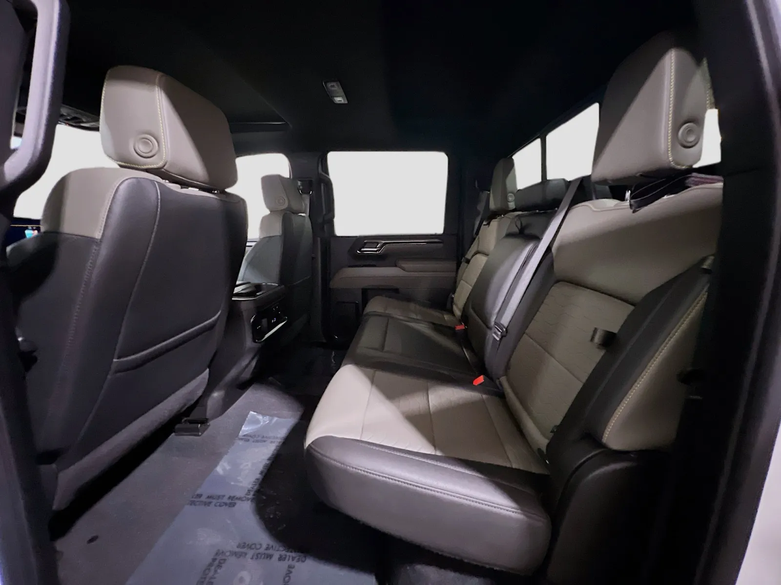 2025 Chevrolet Silverado 2500HD ZR2 - Photo 18
