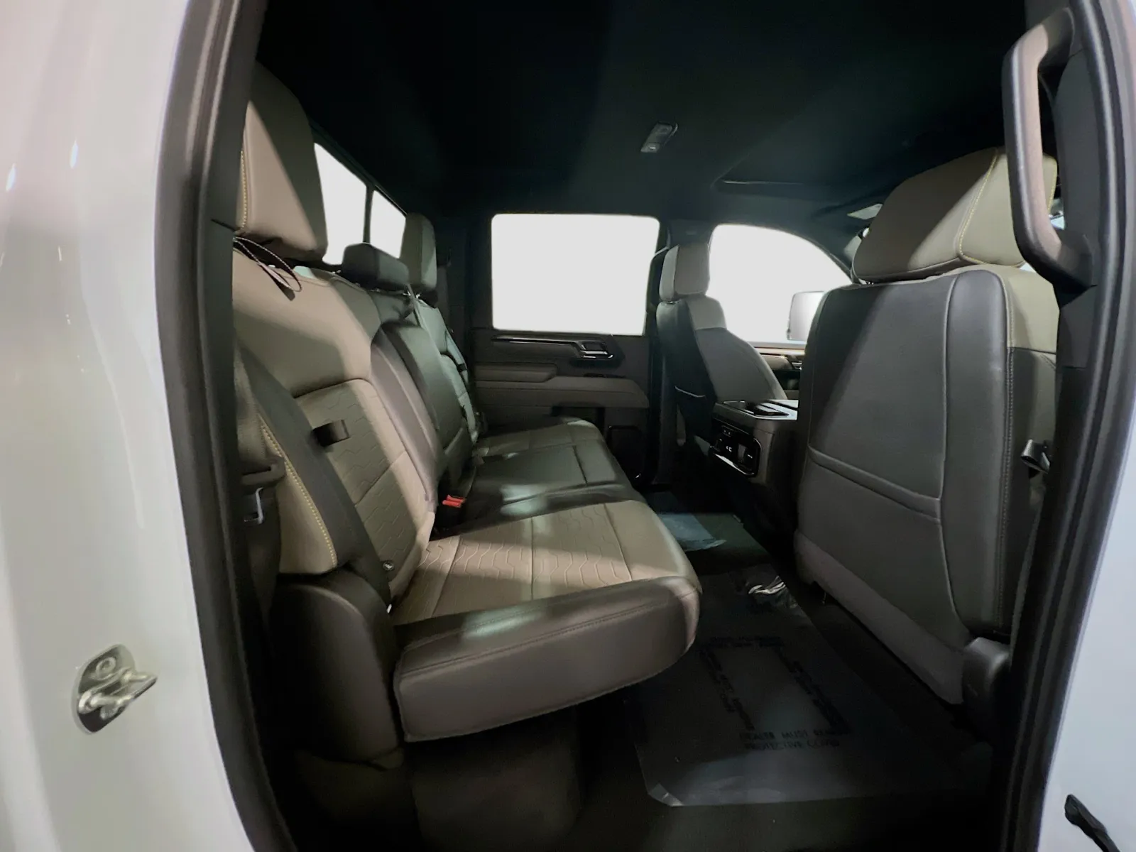 2025 Chevrolet Silverado 2500HD ZR2 - Photo 20