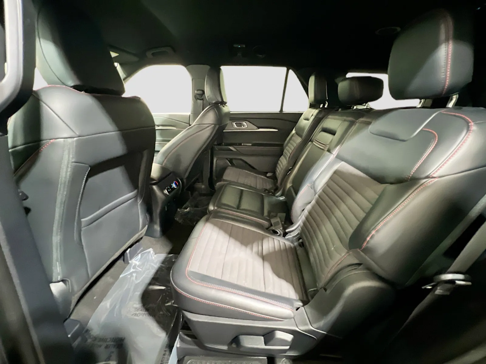 2025 Ford Explorer ST-LINE - Photo 17