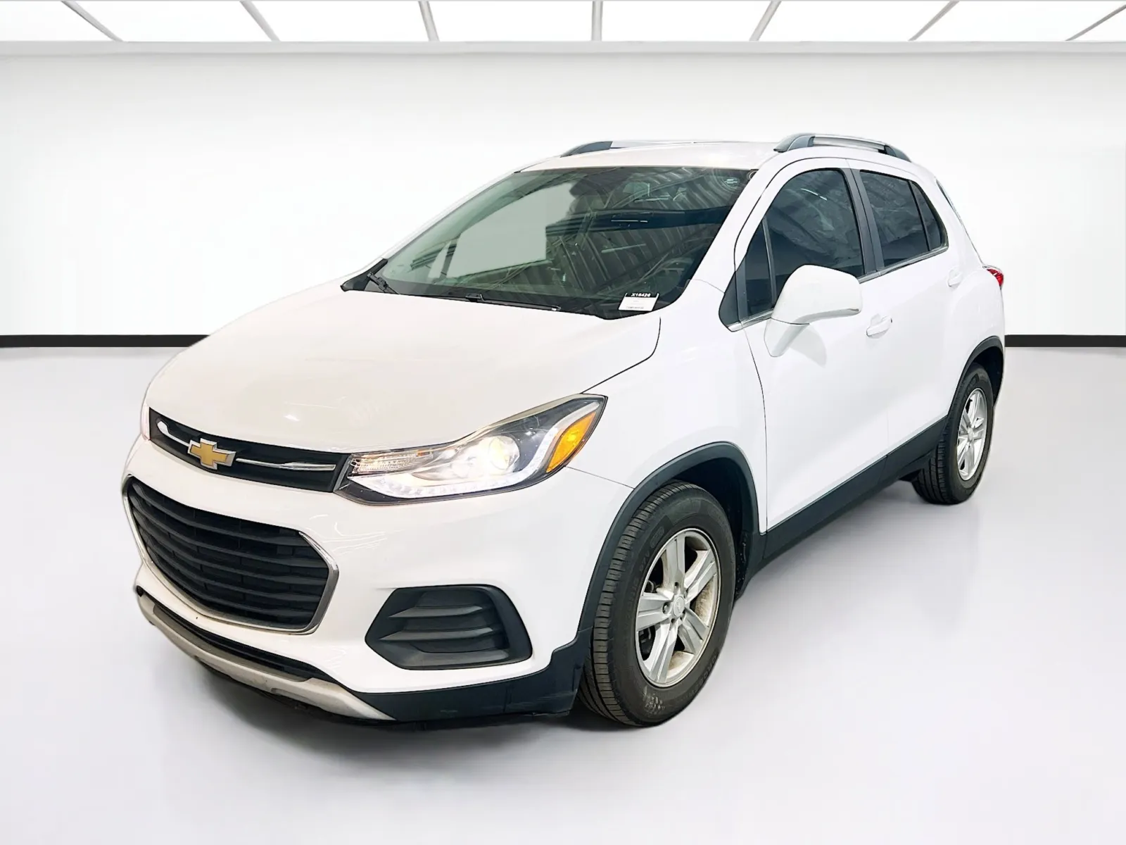 White 2019 Chevrolet Trax LT for sale in Chandler, AZ