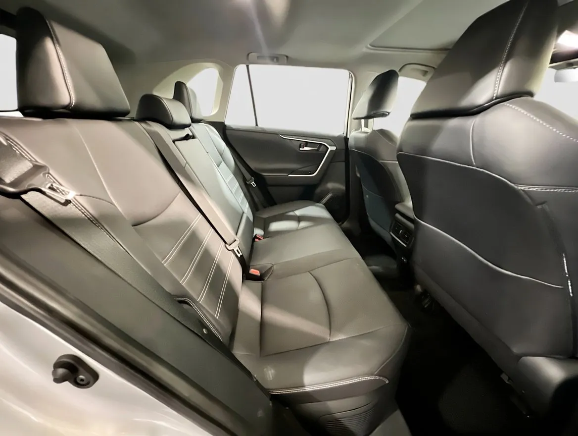 2025 Toyota RAV4 Limited - Photo 21