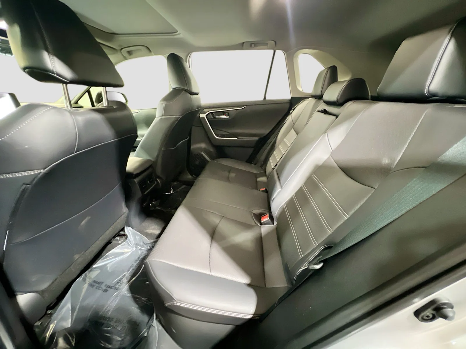 2025 Toyota RAV4 Limited - Photo 18