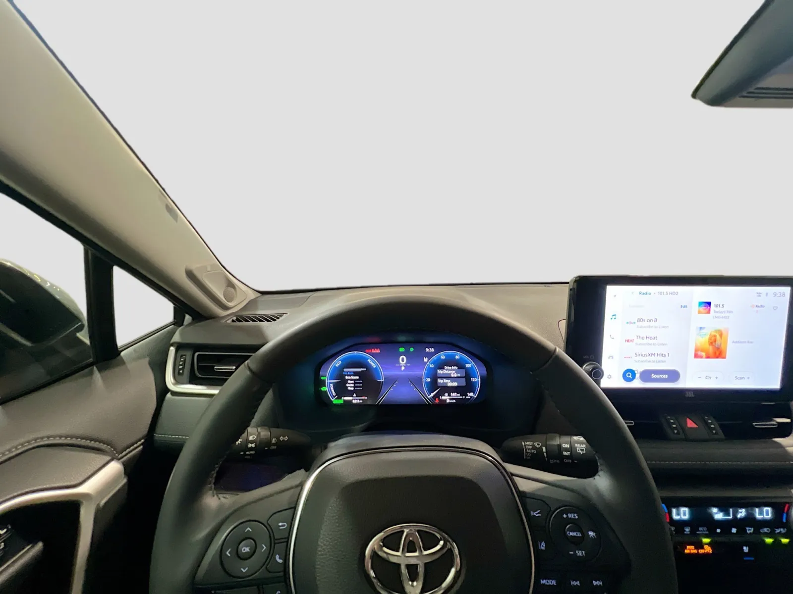 2025 Toyota RAV4 Limited - Photo 7