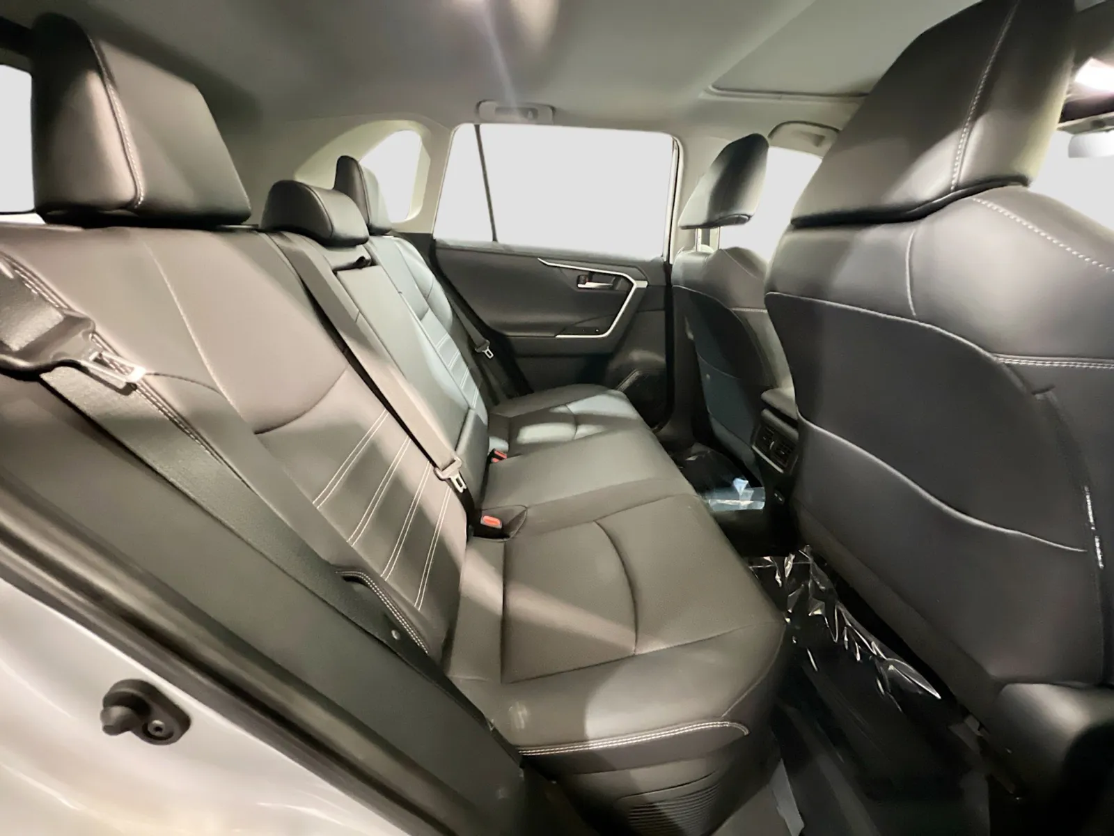 2025 Toyota RAV4 Limited - Photo 21