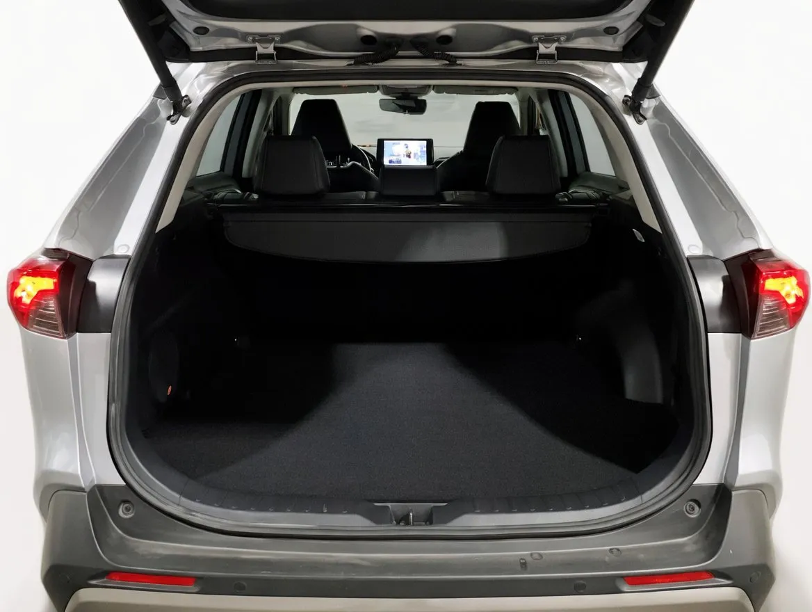 2025 Toyota RAV4 Limited - Photo 20