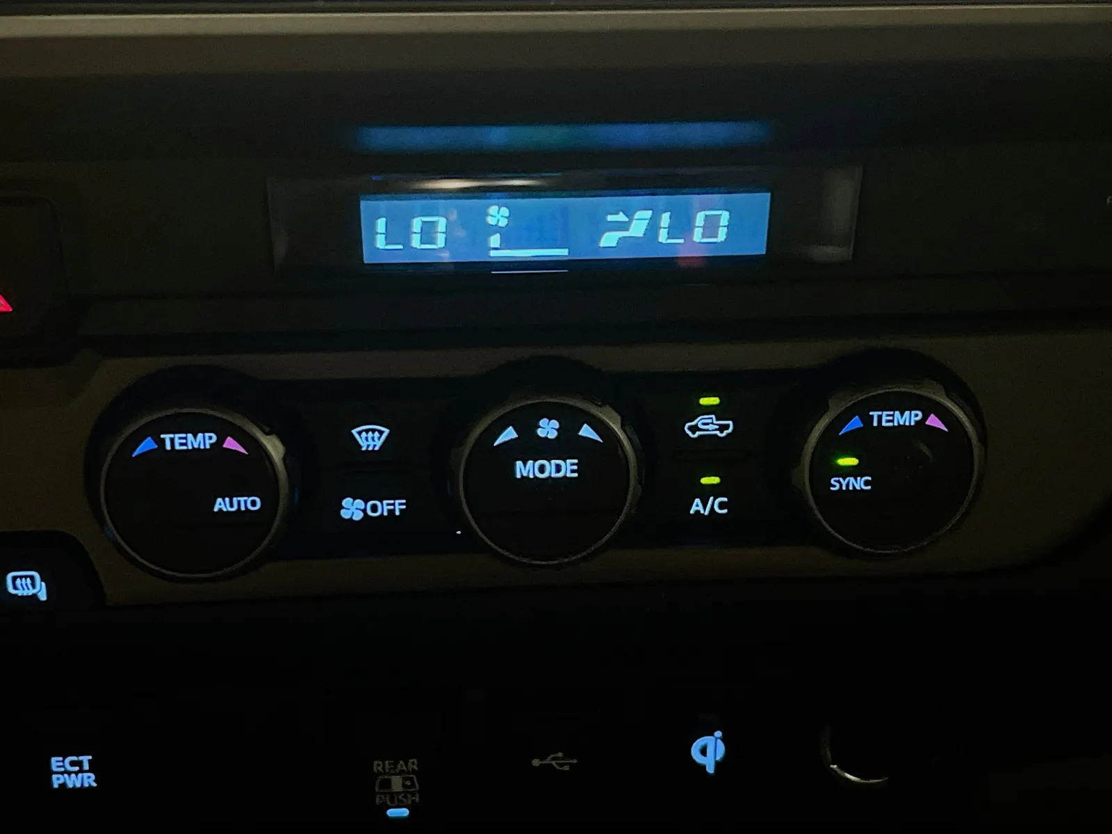 2022 Toyota Tacoma TRD Off Road - Photo 11