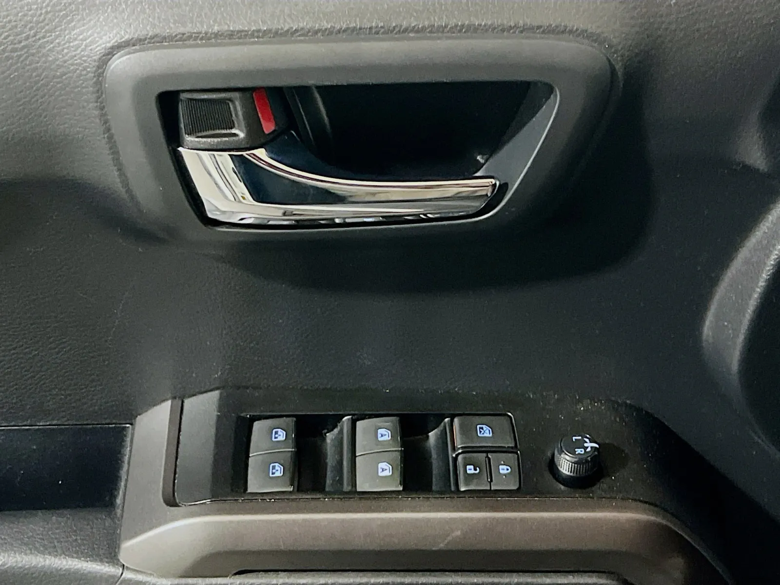 2022 Toyota Tacoma TRD Off Road - Photo 13
