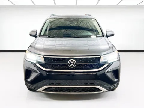 Photos of 2022 Volkswagen Taos SE for sale in Chandler, AZ at STG Auto Group of Chandler