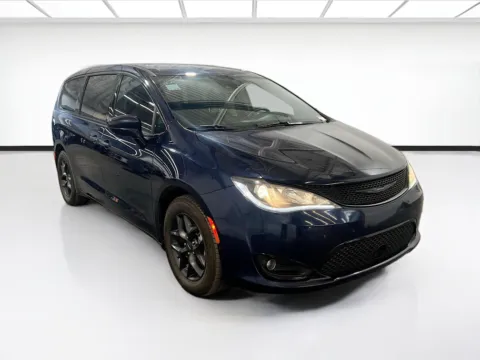 Another view of 2020 Chrysler Pacifica Touring for sale in Chandler, AZ at STG Auto Group of Chandler