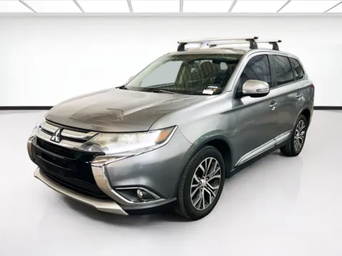 Gray 2017 Mitsubishi Outlander SE for sale in Chandler, AZ