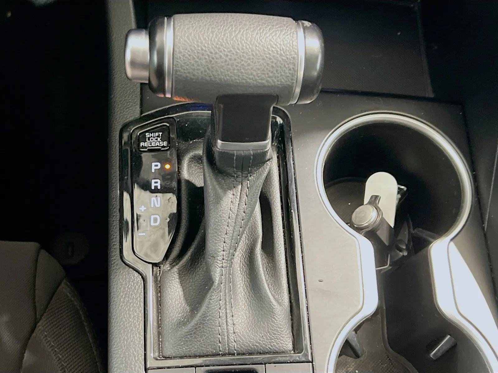 2023 Kia K5 LXS - Photo 12
