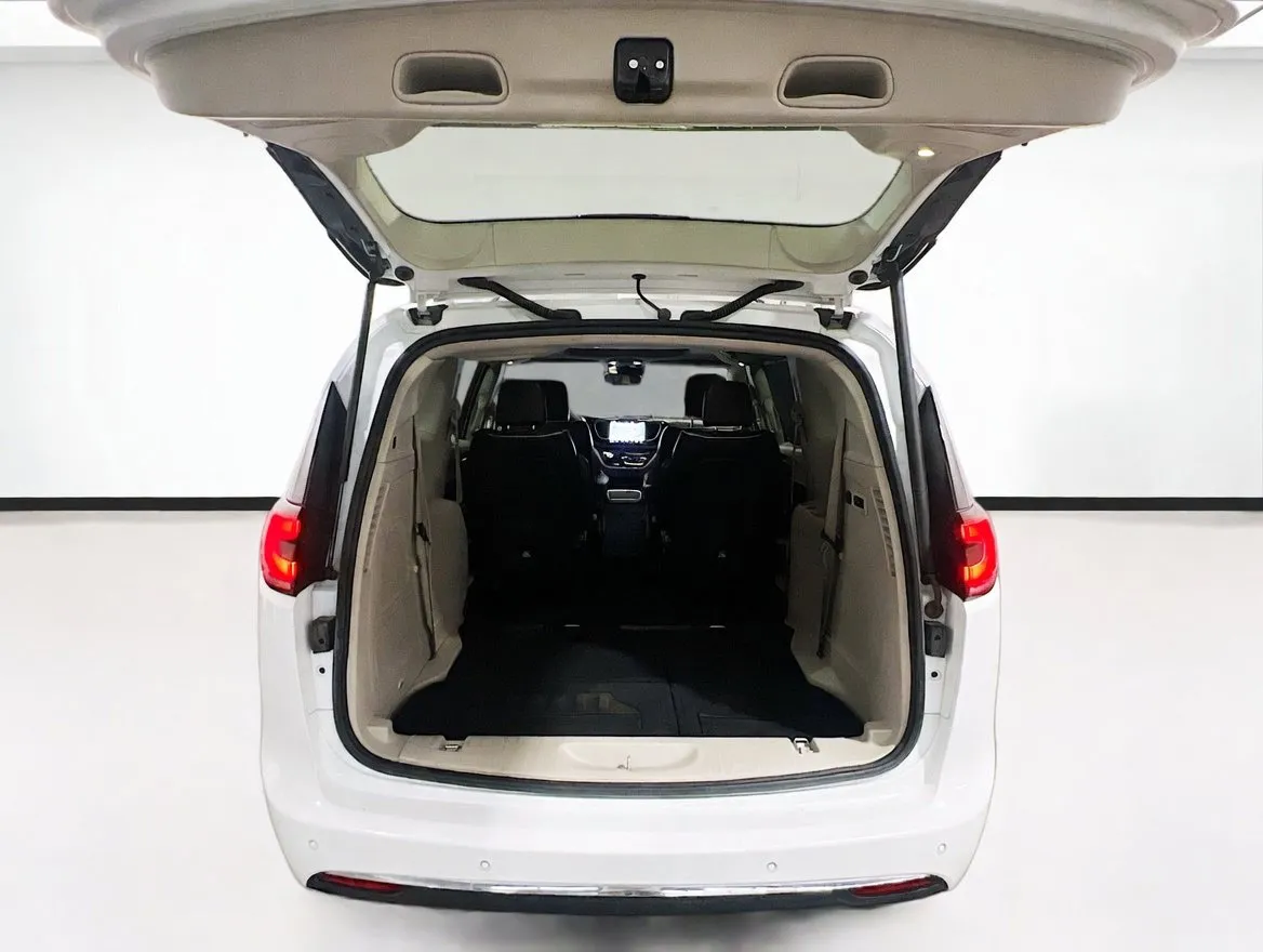 2021 Chrysler Pacifica Limited - Photo 20