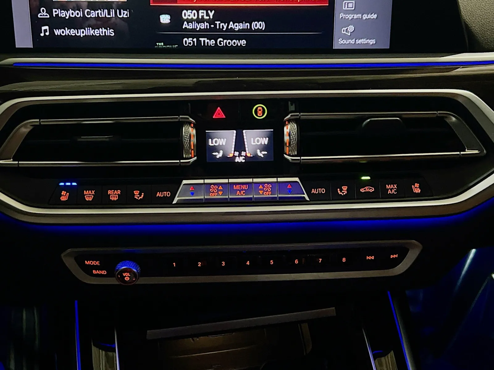 2020 BMW X7 M50i - Photo 12