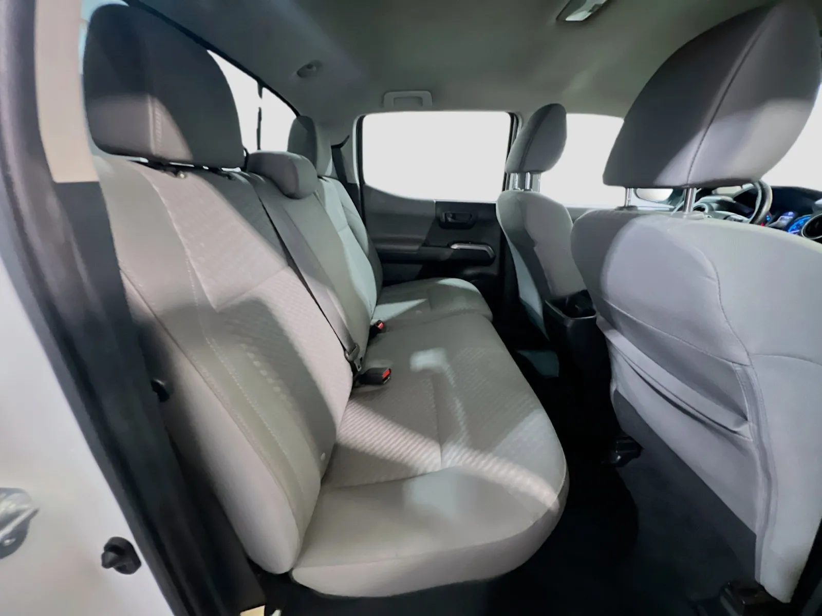 2022 Toyota Tacoma SR5 - Photo 18