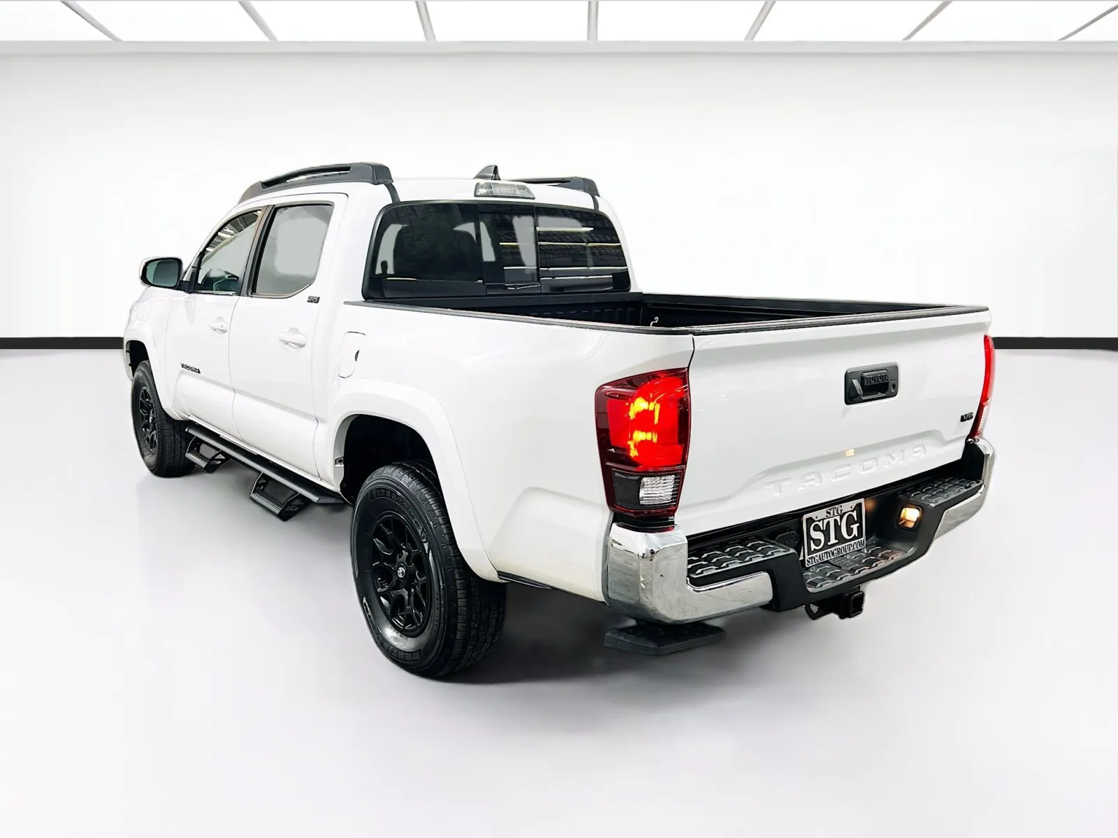 2022 Toyota Tacoma SR5 - Photo 6