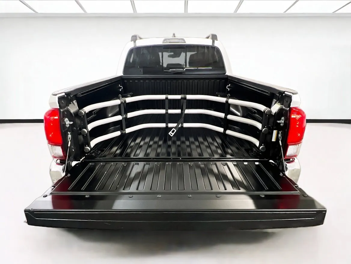 2022 Toyota Tacoma SR5 - Photo 17