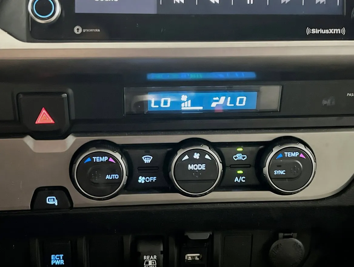 2022 Toyota Tacoma SR5 - Photo 11