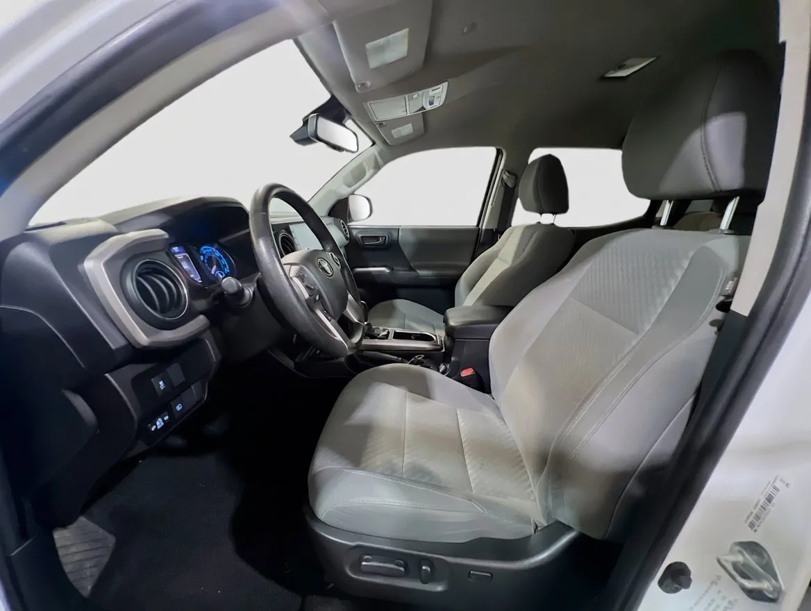 2022 Toyota Tacoma SR5 - Photo 14