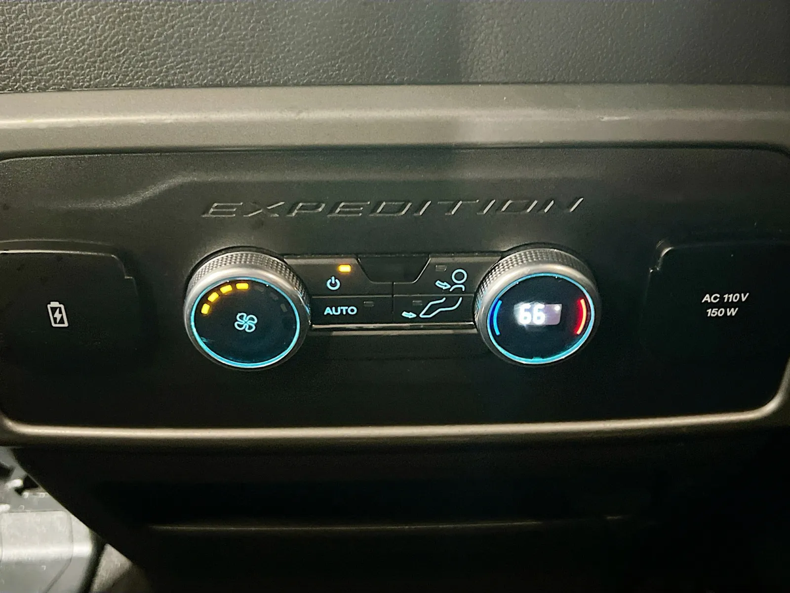 2021 Ford Expedition XLT - Photo 18