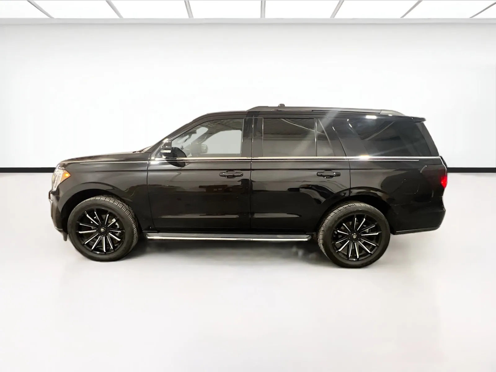 2021 Ford Expedition XLT - Photo 23