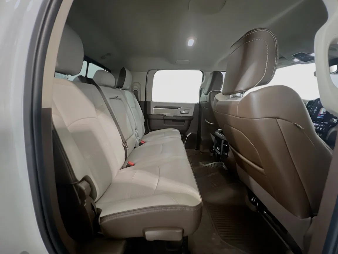 2025 RAM Ram 3500 Pickup Laramie - Photo 20