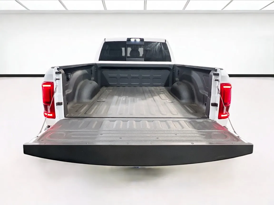 2025 RAM Ram 3500 Pickup Laramie - Photo 19
