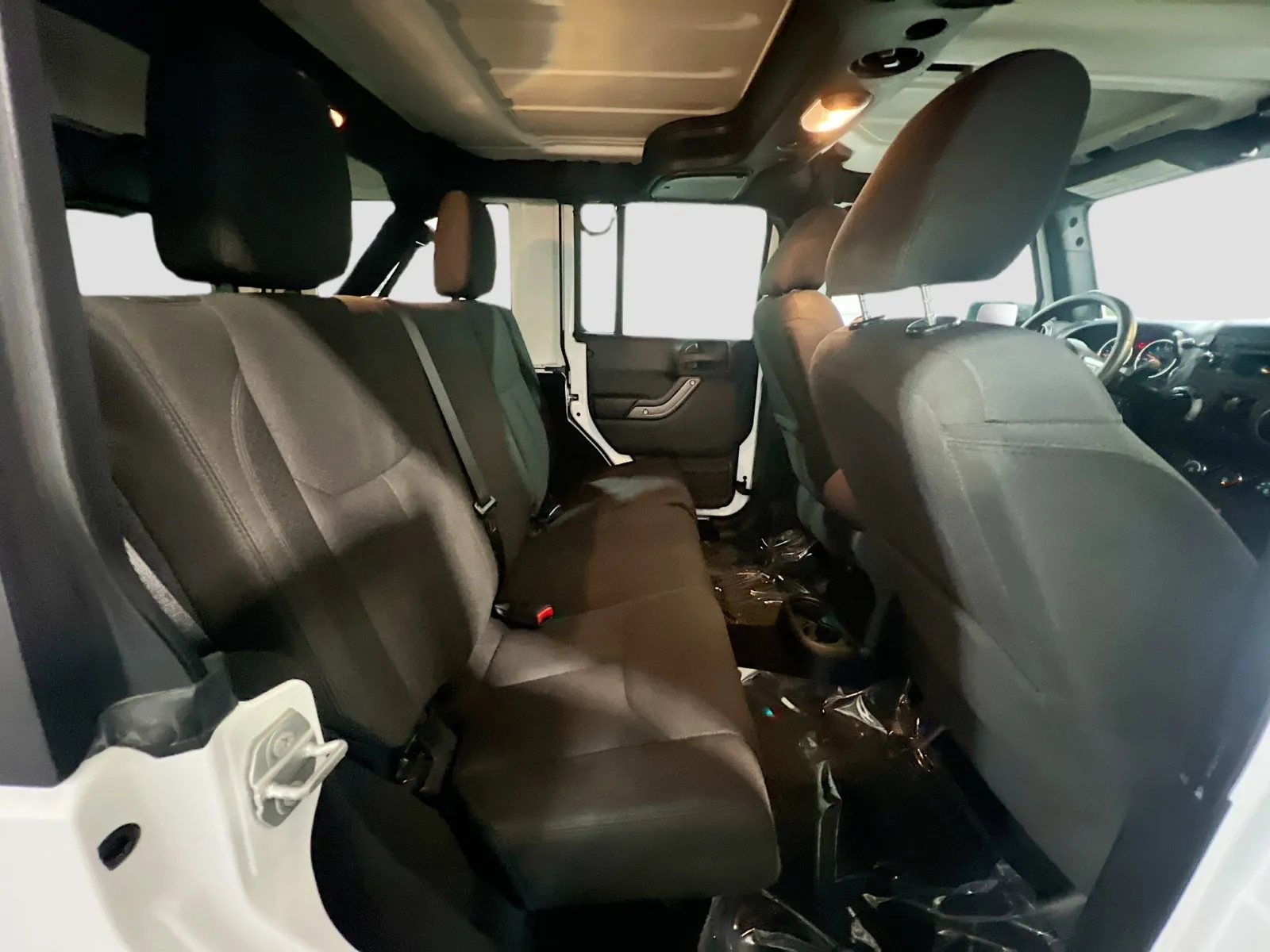 2016 Jeep Wrangler Unlimited Sport S - Photo 17