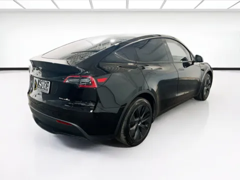 More photos of 2024 Tesla Model Y Long Range at STG Auto Group of Chandler, AZ