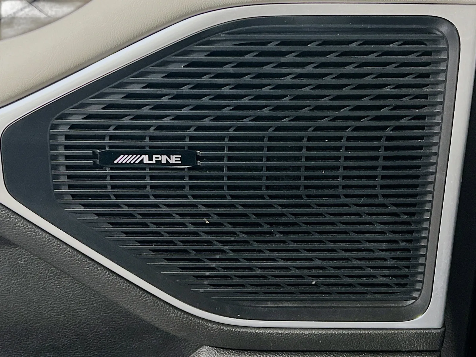2022 Jeep Wagoneer Series II - Photo 15