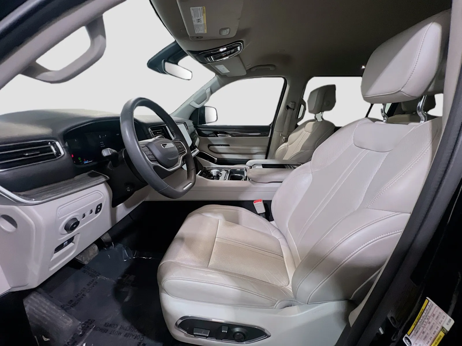 2022 Jeep Wagoneer Series II - Photo 16